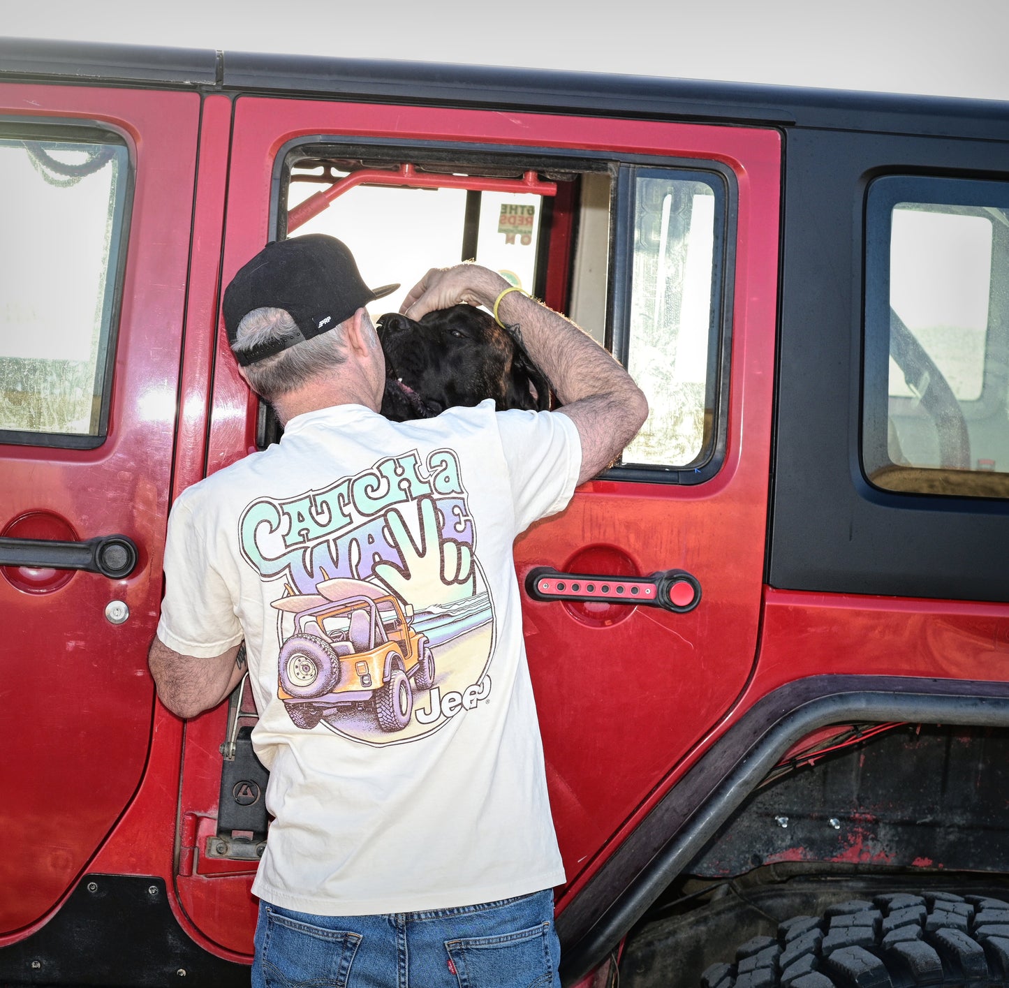 Jeep - Beach Wave T-Shirt