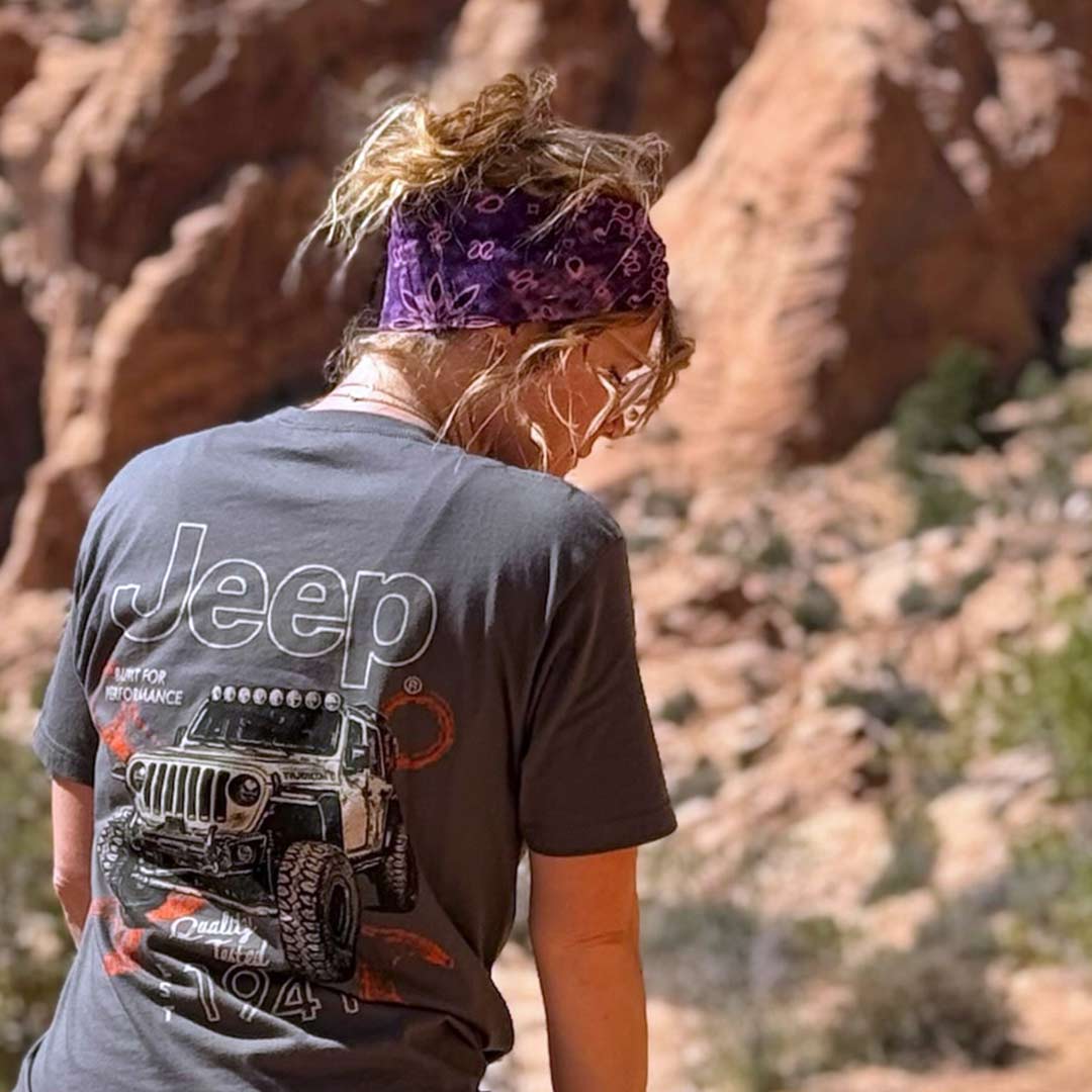 Jeep - Garage T-Shirt