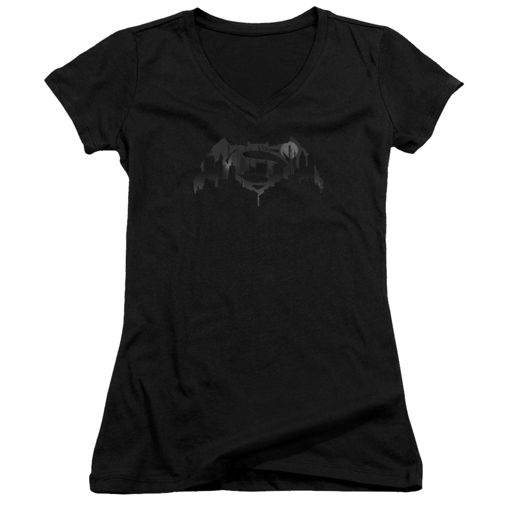 Batman v Superman Cityscape Logo - Juniors V-Neck T-Shirt