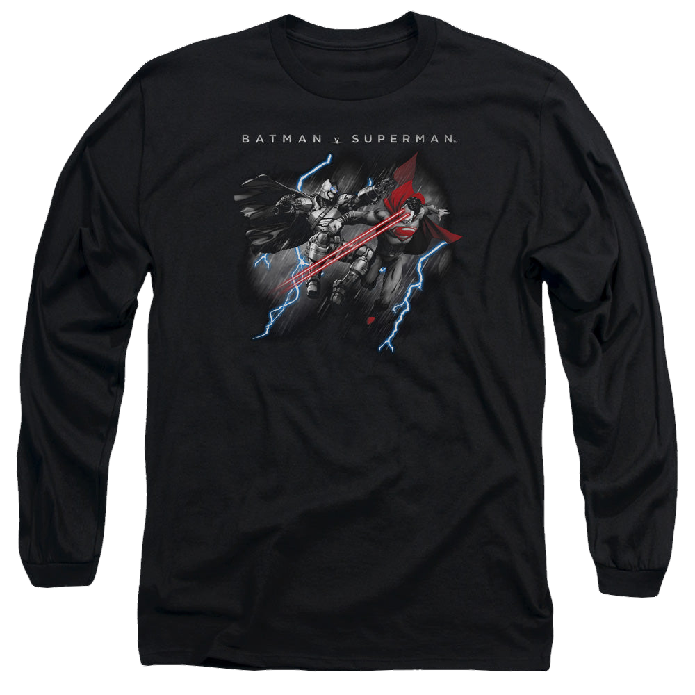 Batman v Superman Lightning Fight - Men's Long Sleeve T-Shirt