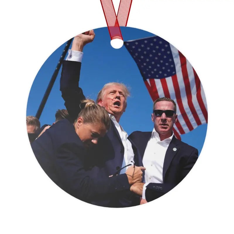 Donald Trump Viral Photo Keepsake Ornament with Fight Fight Fight on the Back Print,Patriotic Themed Christmas Keepsake Ornament Decor