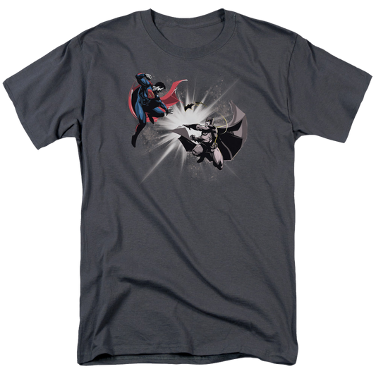 Batman v Superman Fight Burst - Men's Regular Fit T-Shirt