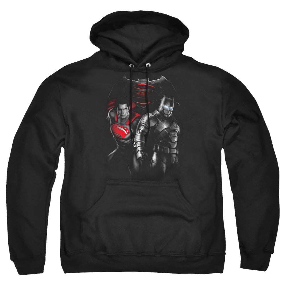 Batman v Superman Stand Off - Pullover Hoodie