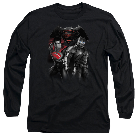 Batman v Superman Stand Off - Men's Long Sleeve T-Shirt