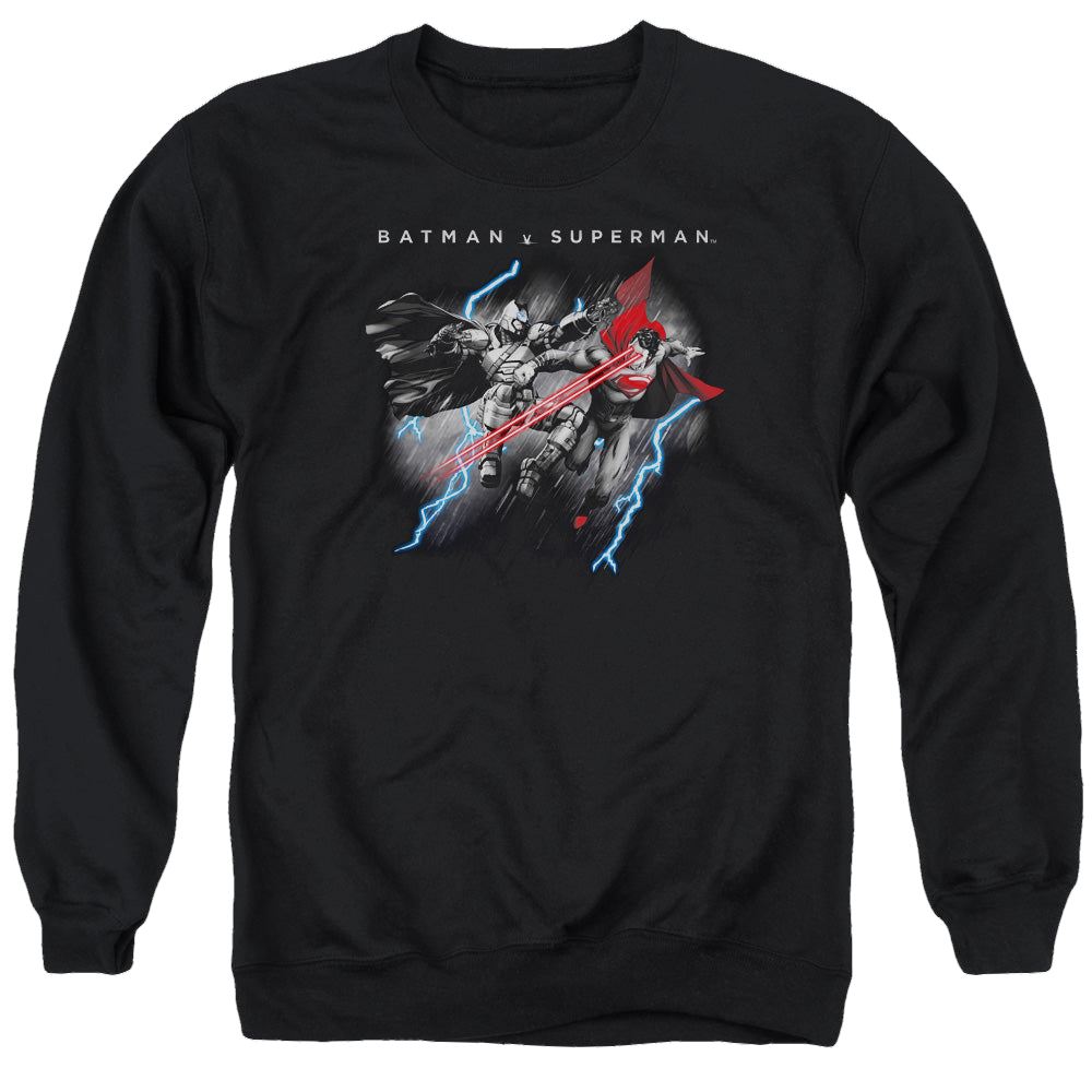 Batman v Superman Lightning Fight - Men's Crewneck Sweatshirt