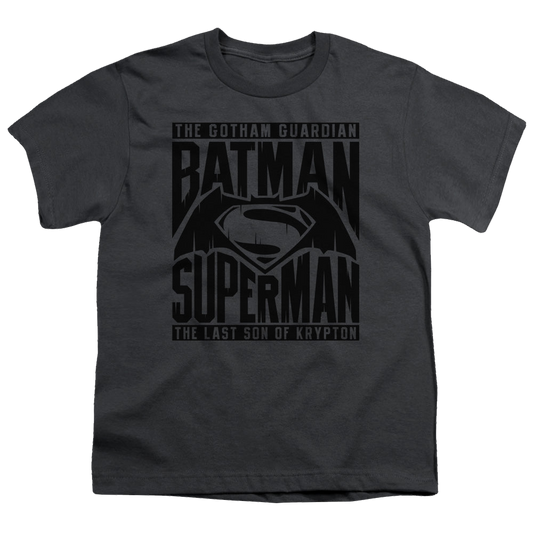 Batman v Superman Title Fight - Youth T-Shirt