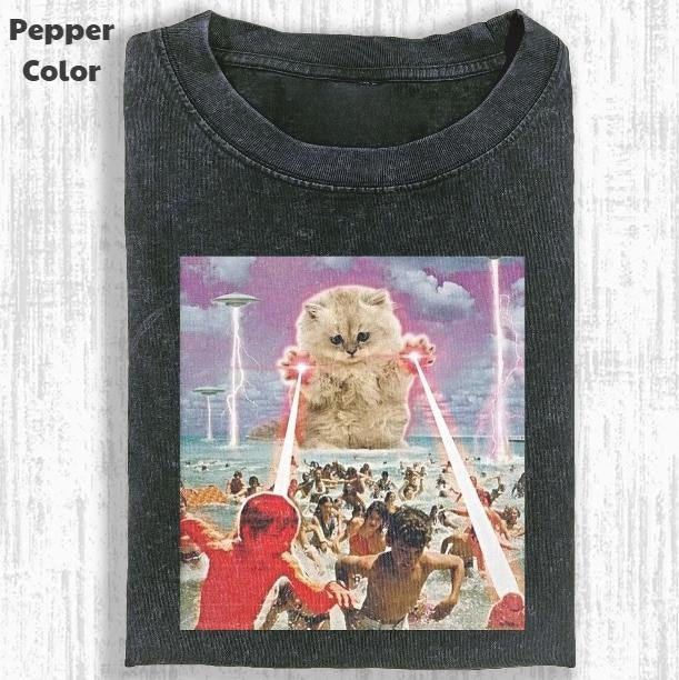 Funny Animal Vintage Graphic Tee, Cat Attack People T-Shirt, Animal Shirt, Unisex Meme Cringe Funny Shirt, Menswear Womenswear Streetwear Cotton Comfort