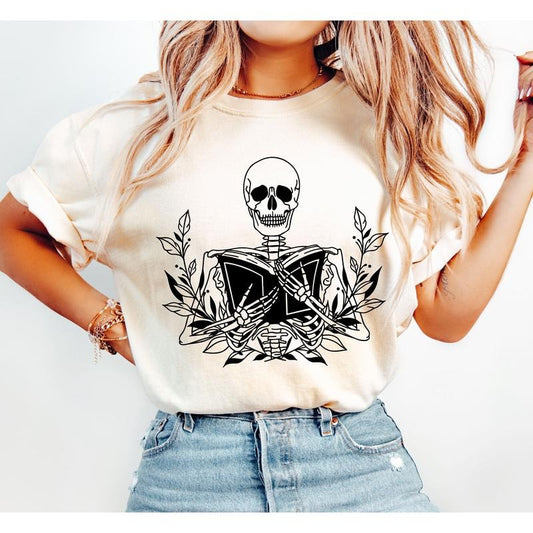 Reading Skeleton, Book Lover, Retro, Aesthetic, Vintage, Comfort Colors Tshirt, Women's Crew Neck, Crewneck