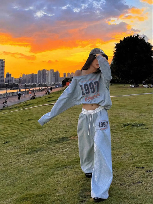 Women's Figure Print Sweatshirt & Sweatpants Two-piece Set, Casual Fashion Cozy Long Sleeve Pullover & Trousers for Daily Wear, Ladies Spring & Fall Clothes