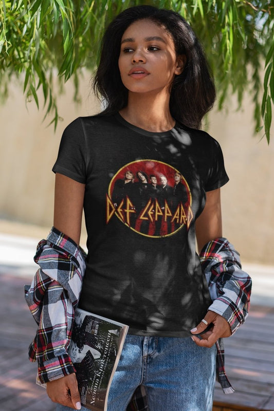 Def Leppard Groupshot Boyfriend Tee