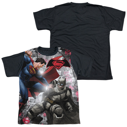 Batman v Superman Showdown - Youth Black Back T-Shirt Style001