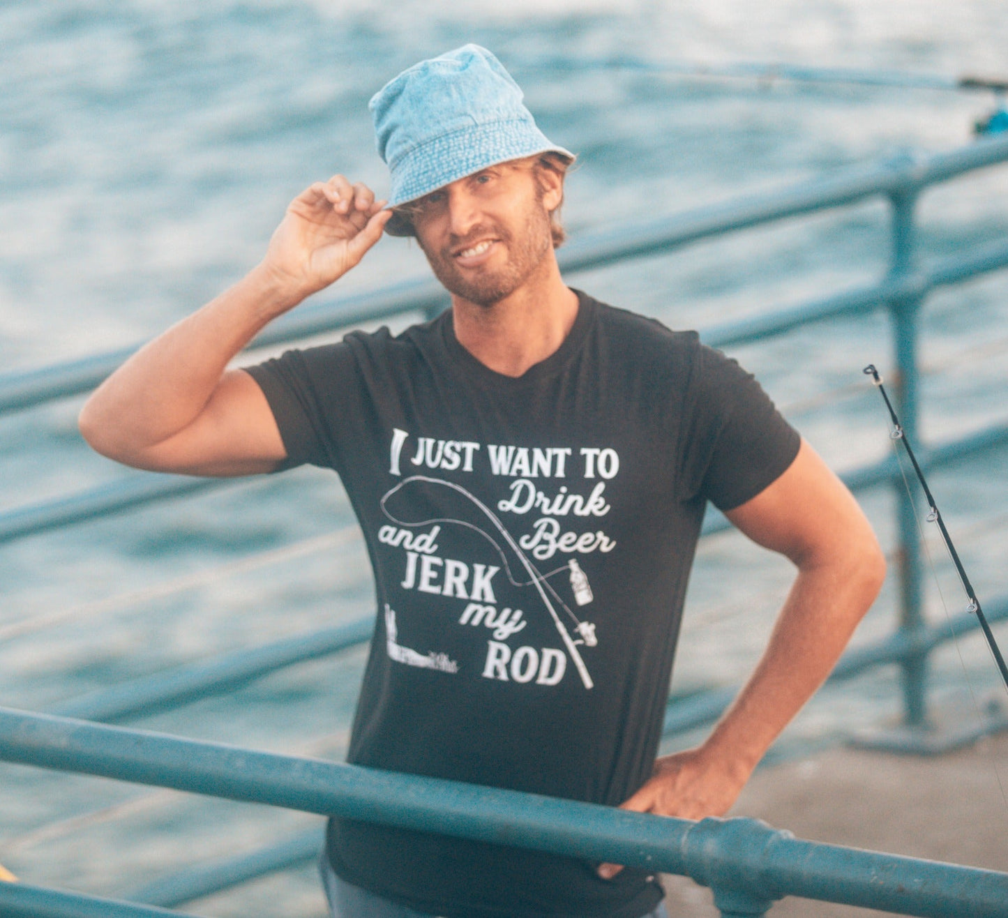 I Just Want To Drink Beer And Jerk My Rod Men's T Shirt