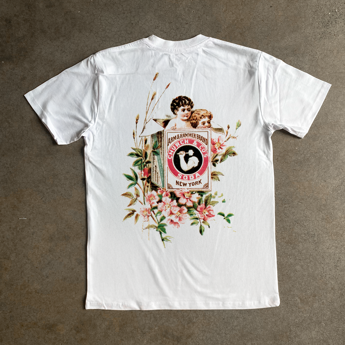 ARM & HAMMER CLASSIC WHITE 'FRESCO' T-SHIRT
